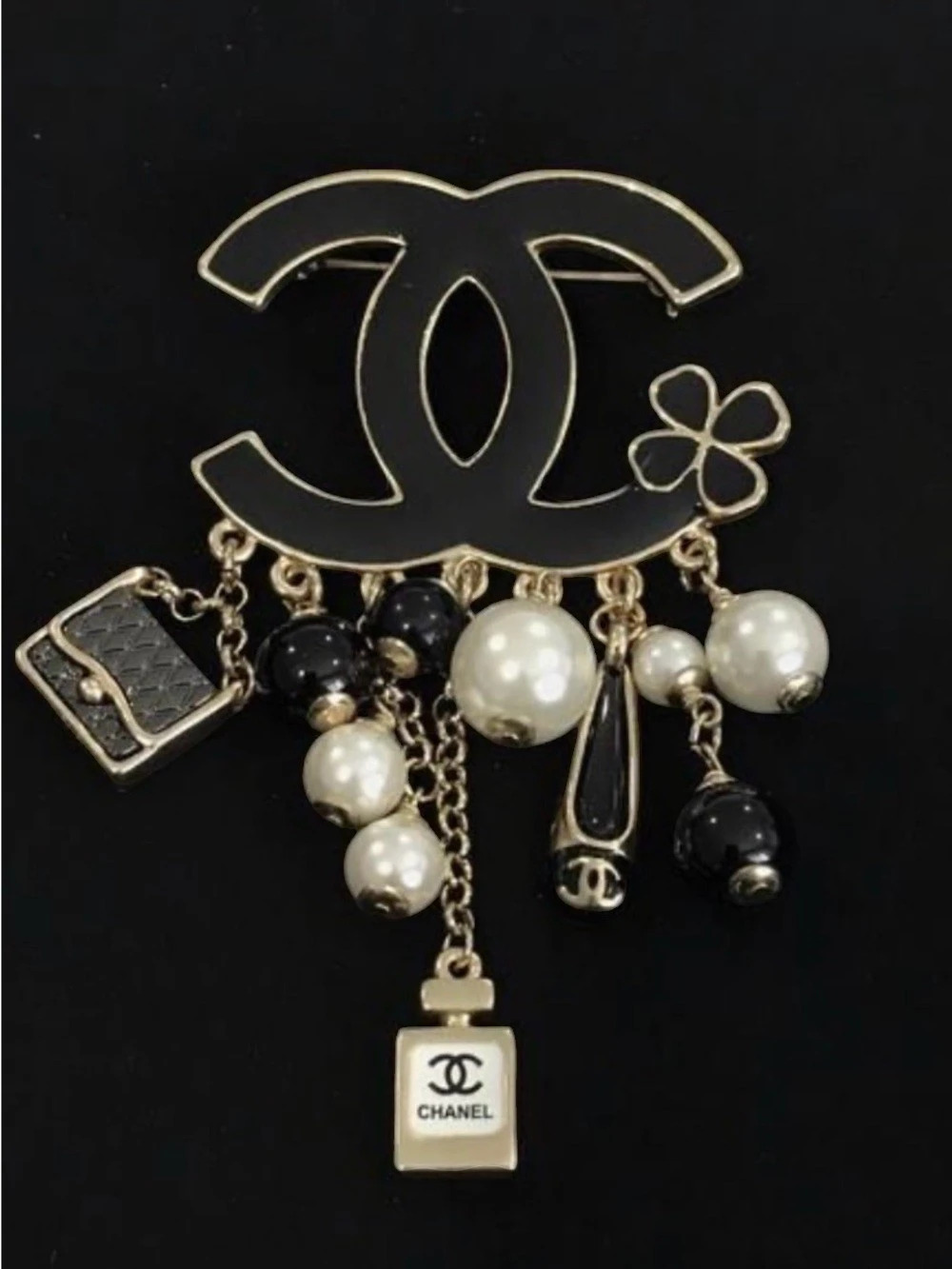 Logo Dangle Charms Perfume Bottle Pearl Brooch Black & Gold